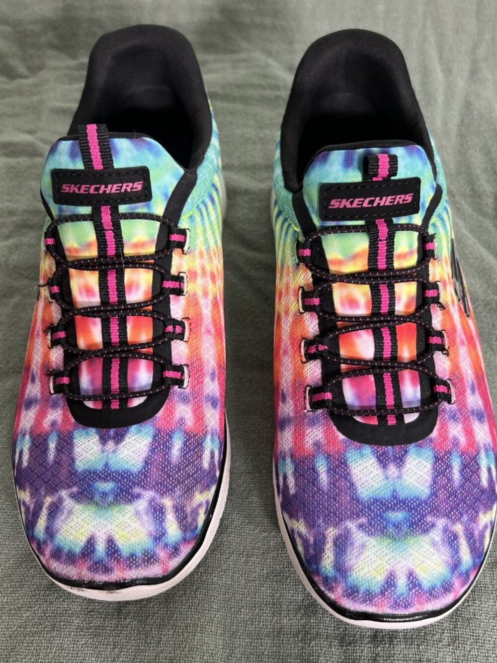 Skechers Women's Summits - Looking Groovy Tie Dye Bungie Sneakers SZ 8